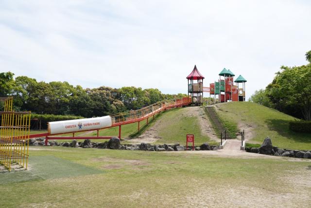 画像：諏訪公園の滑り台