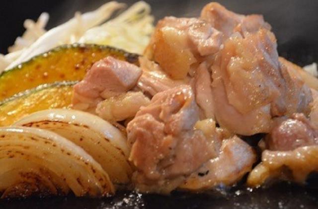 赤鶏の溶岩焼 わっ