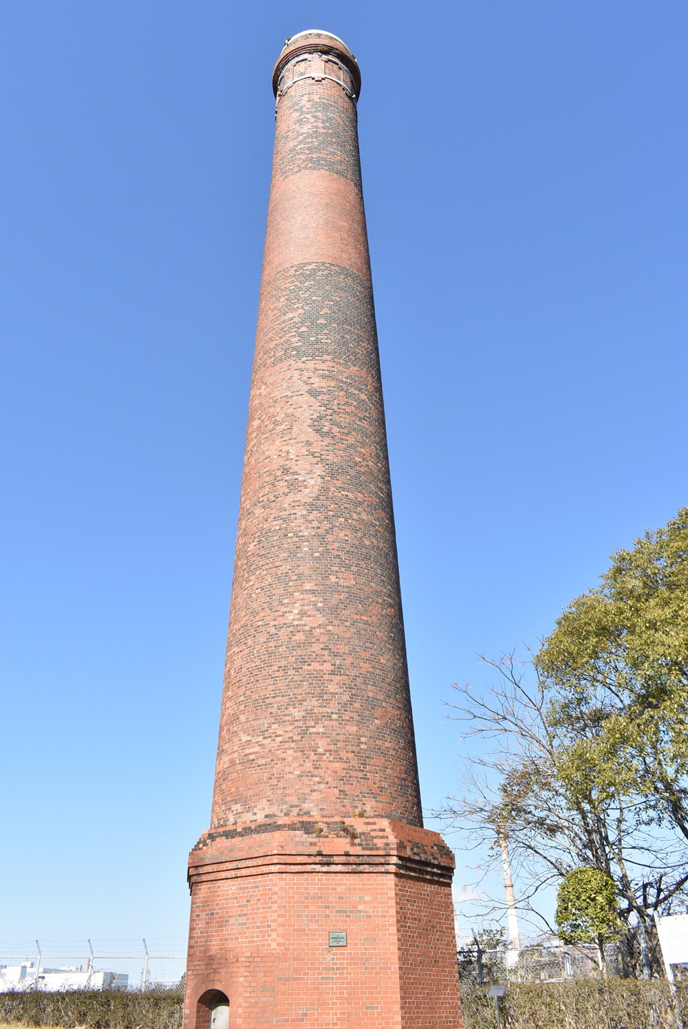画像：宮浦石炭記念公園の煙突